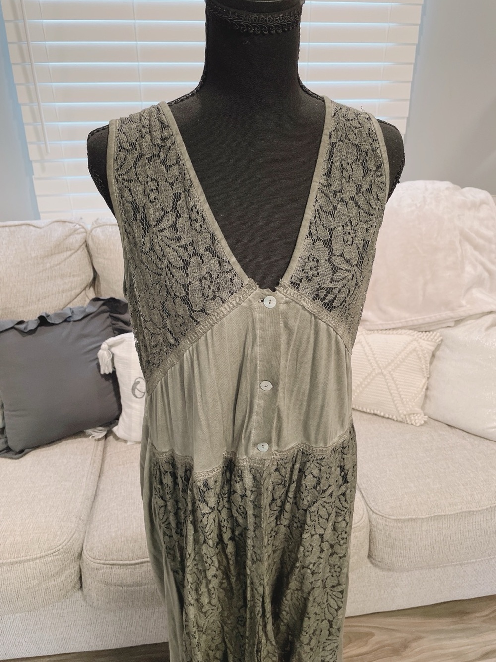 POL Bohemian Green Rustic Long Lace Vest Size M - Picture 2 of 5